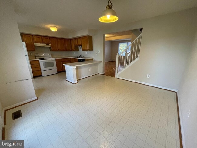 Building Photo - 210 Ridgecrest Ct