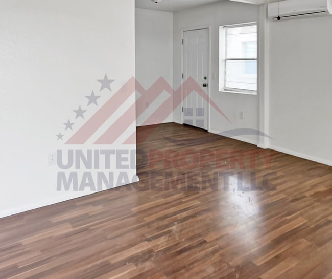 Building Photo - 506 W Tansill St