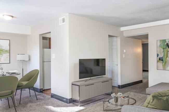 Foto del edificio - Bridgepointe Crossing