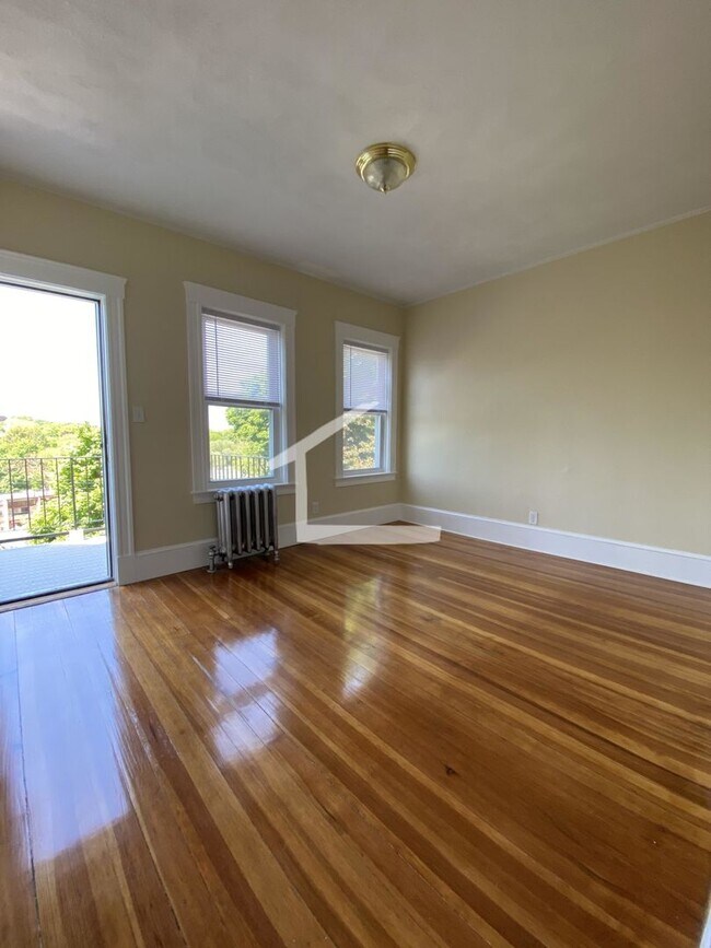 Building Photo - 301 Tappan St