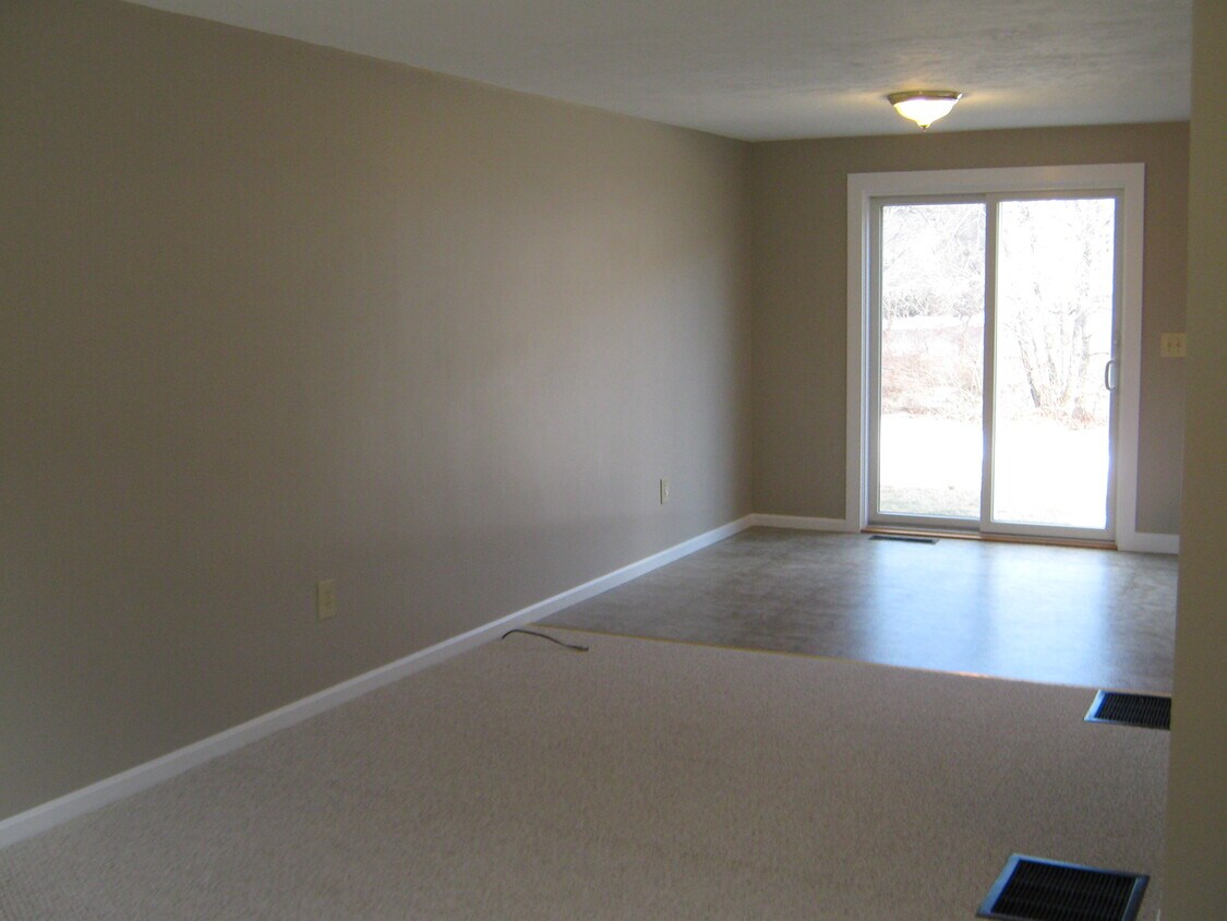 31 Summer St, Peterborough, NH 03458 Townhome Rentals in Peterborough