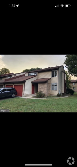 Building Photo - 39 Sandybrook Dr