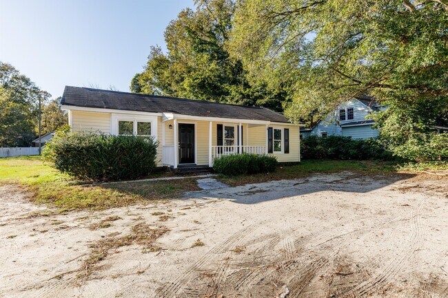 Building Photo - 617 Shepard School Rd