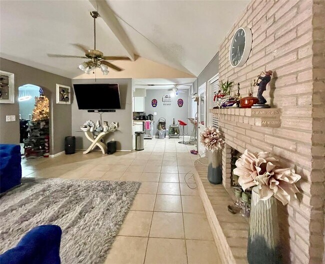 Building Photo - 8414 Stroud Dr