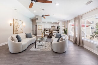 Building Photo - Maplewood Park