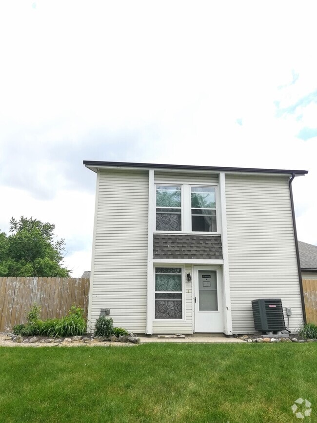 Building Photo - 1200 Robbins Run Ct