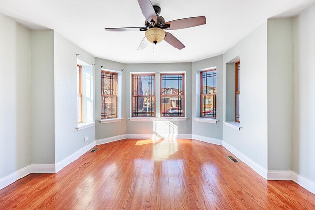 Building Photo - 6147 S Keeler Ave