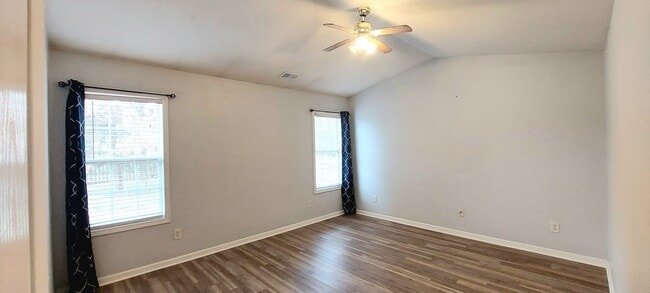 Foto del edificio - 13112 Planters Row Dr