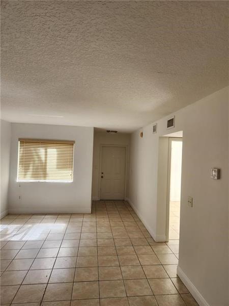 Foto del edificio - 4775 SW 62nd Ave