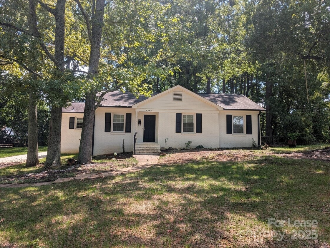 Primary Photo - 6542 Rosecran Dr