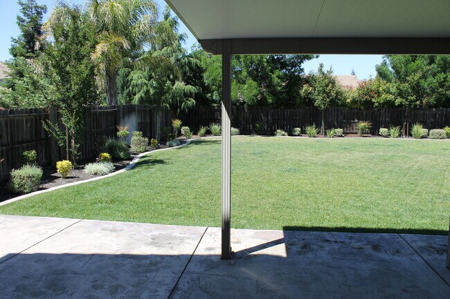Foto del edificio - Gorgeous Five Bedroom Home in Beck Ranch