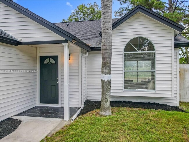 Building Photo - 2160 Churchill Downs Cir
