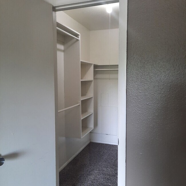 Foto del edificio - 5990 E 33rd Ct