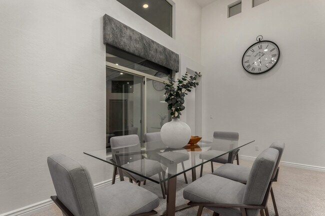 Building Photo - 6711 E Camelback Rd