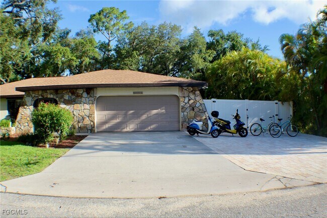 Foto del edificio - 13529 Island Rd
