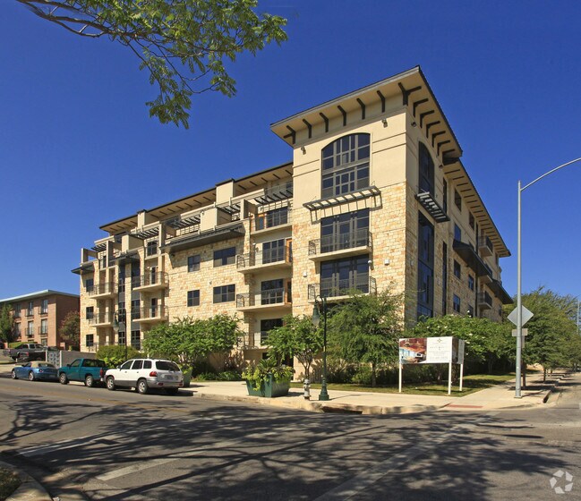 Foto principal - Park West Residences