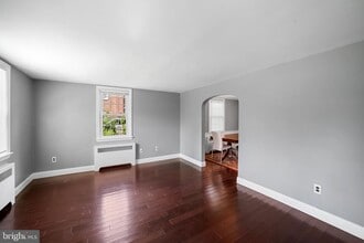 Building Photo - 21 Pickwick Ln
