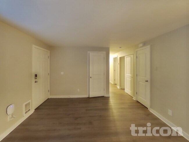 Foto del edificio - 6104 Cemetery Rd