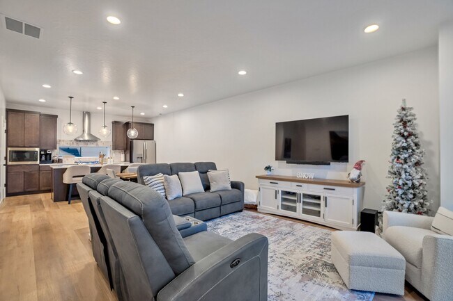 Foto del edificio - 5938 N 5000 W