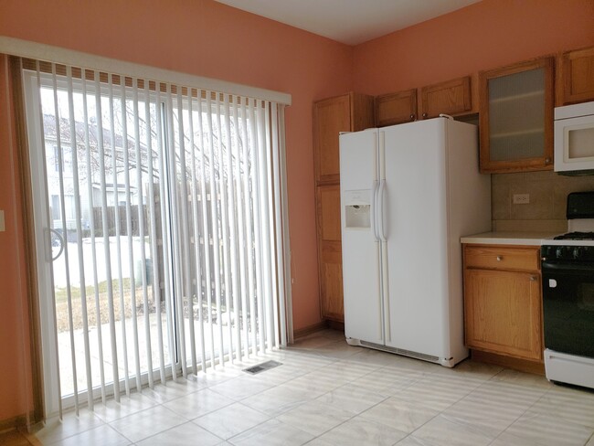 Foto del edificio - 641 W Jonathan Dr