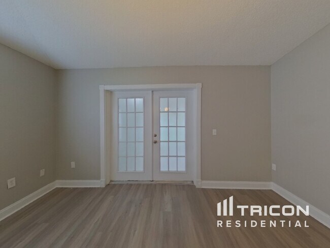 Foto del edificio - 1656 Dartmouth Dr