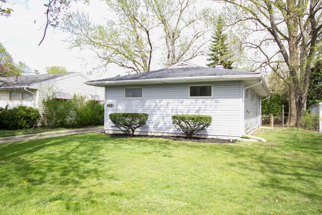 Building Photo - 1421 Pennelwood Dr