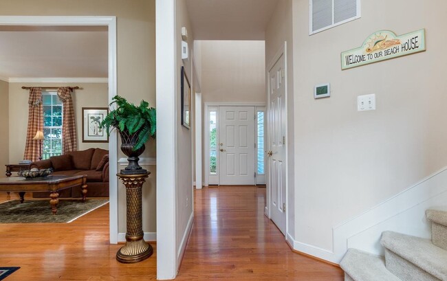 Building Photo - 24680 Shoreline Dr