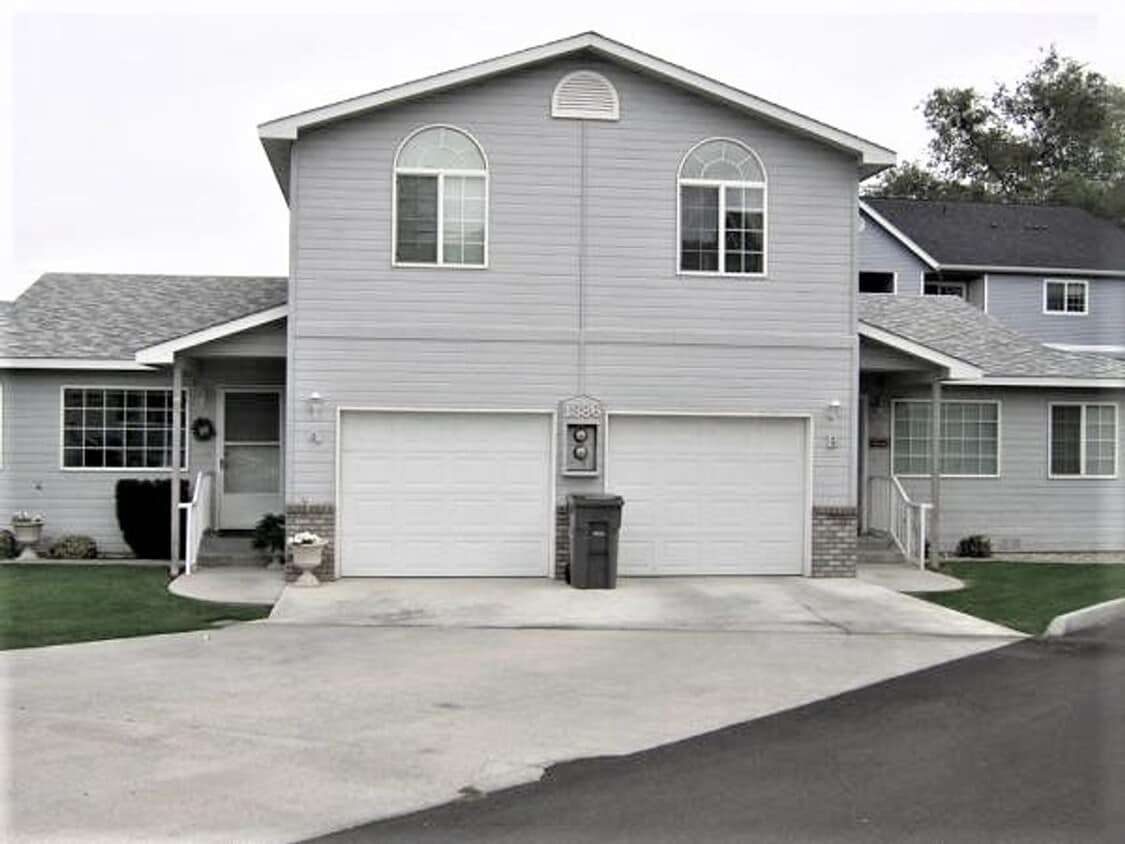 Foto principal - 1386 Brown St