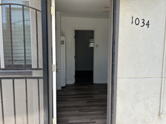 Foto del edificio - 1034 Goodyear St