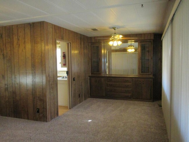 Building Photo - 44578 Woodrow Way