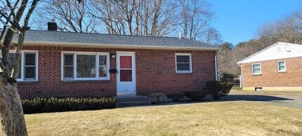 Building Photo - 186 Manzella Ct