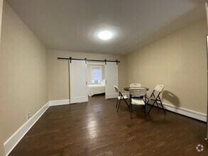 Building Photo - 338 2nd St