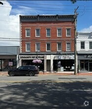 Building Photo - 307 Main St