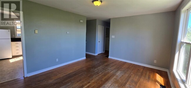 Building Photo - 43 Eastaff St
