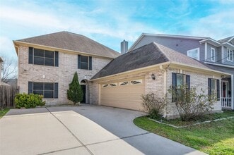 Building Photo - 930 Lawrence St