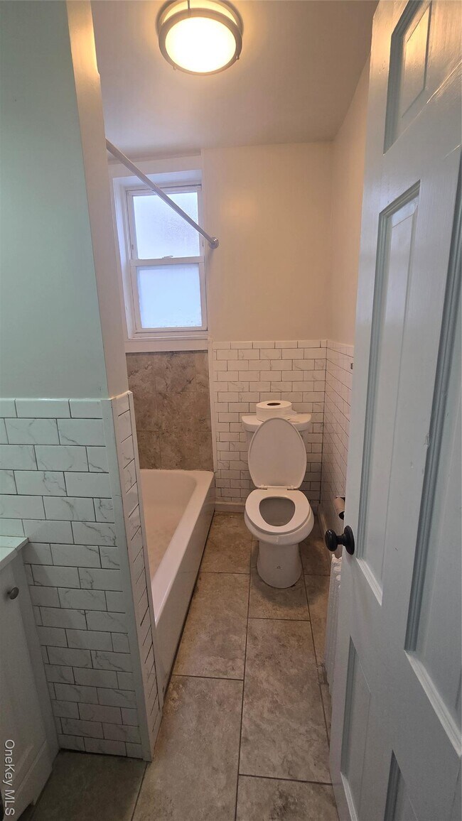 Foto del edificio - 48 N Fulton Ave