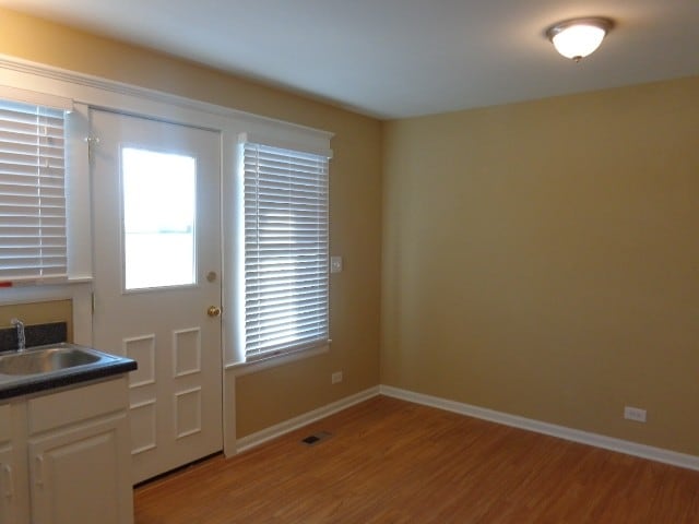 Building Photo - 217 N Walnut Street Unit B