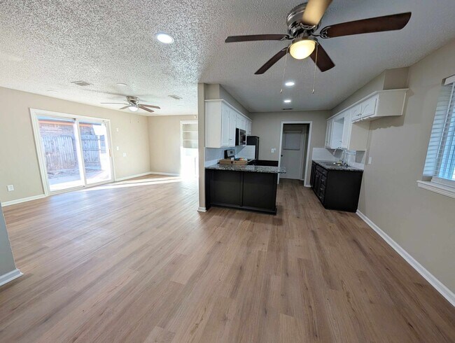 Building Photo - New Remodel