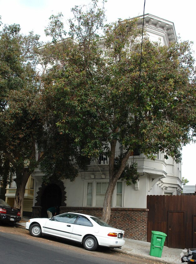 Primary Photo - 1012 Page St