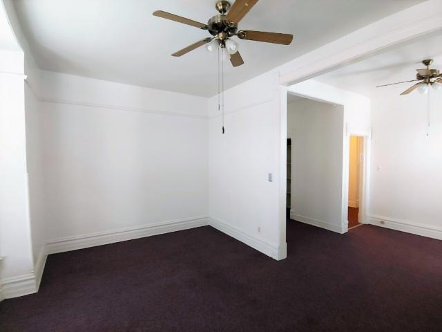 Building Photo - 2 bedroom in CHICAGO IL 60613