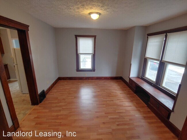 Building Photo - 3 br, 1 bath House - 1137 West Avenue