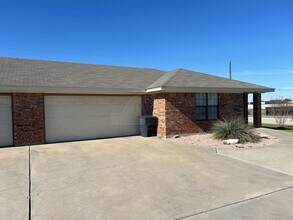 Building Photo - 900 McDaniel Cir