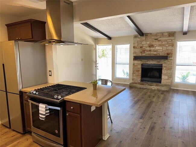 Building Photo - 2106 Conestoga Trail
