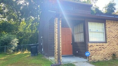 Building Photo - 6145 Greenon Ln