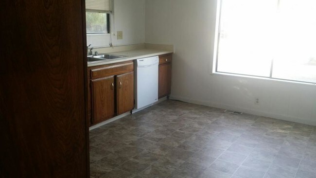 Building Photo - 10089 Camino Ramon