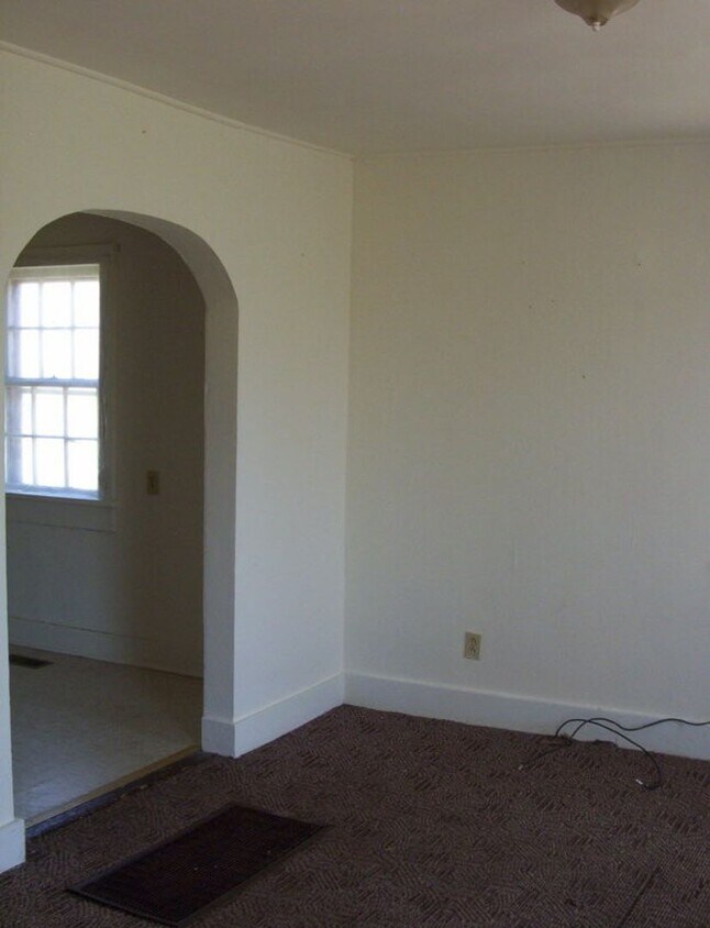 Foto del edificio - Cozy 2 bedroom house in middle of Springfi...