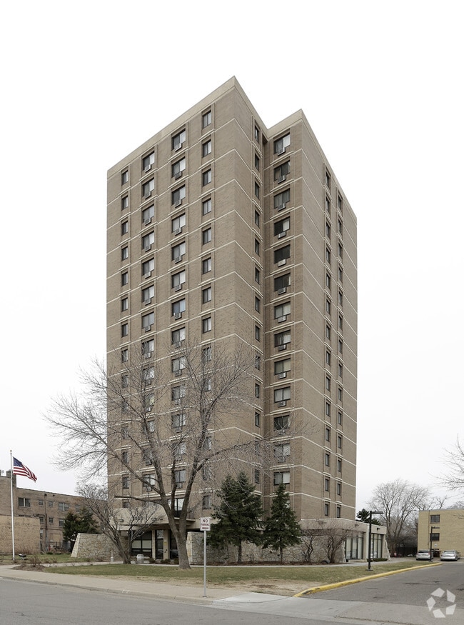 Franklin Towers Apartments Minneapolis, MN