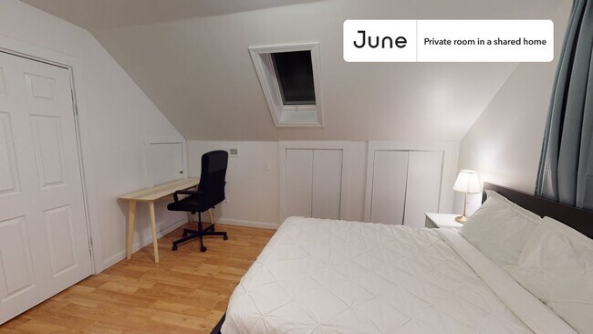 Foto del edificio - Room in Shared 6 bed/2 bath home