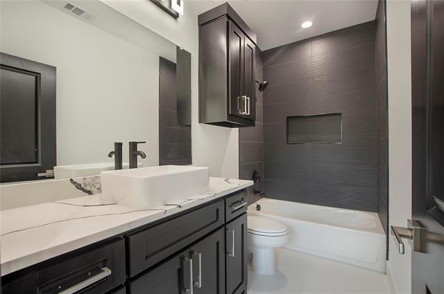 Foto del edificio - 2219 Anderson St