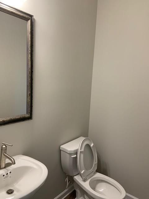 Foto del edificio - 4225 Essex Pond Wy